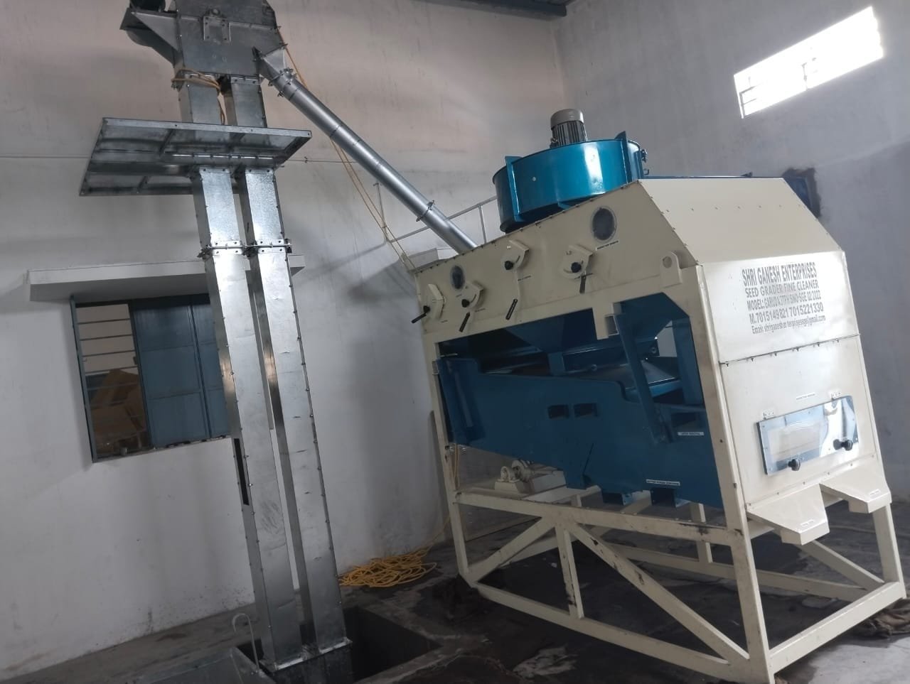 Cleaning and handling equipment